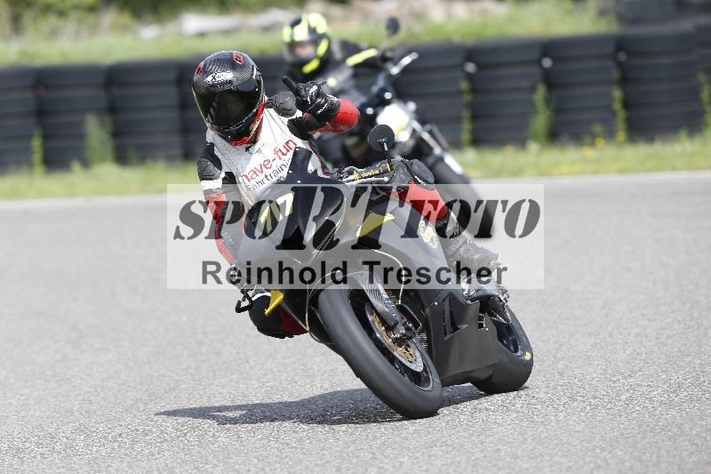 Archiv-2025/53 16.09.2025 Track Day Domi Aegerter ADR/Gruppe gelb/717